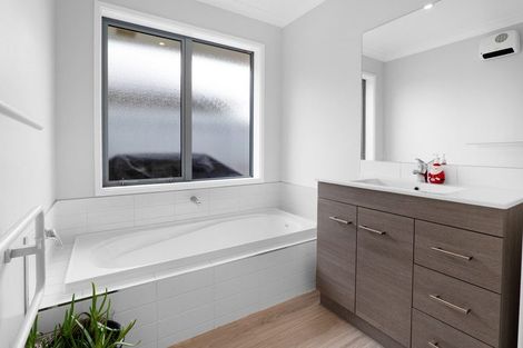 Photo of property in 53 Buckhurst Avenue, Wigram, Christchurch, 8042