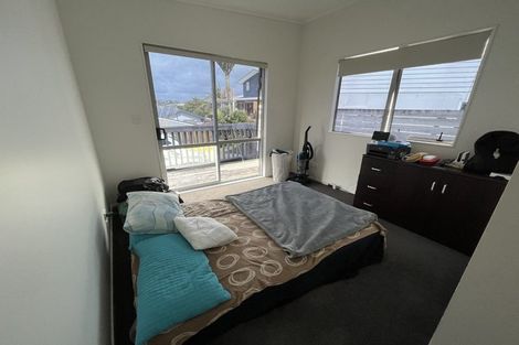 Photo of property in 8 Oreil Avenue, West Harbour, Auckland, 0618