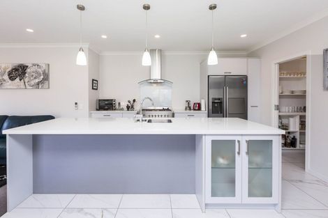 Photo of property in 11 Vernon Grove, Brown Owl, Upper Hutt, 5018