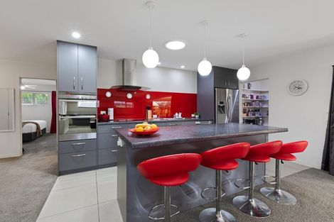 Photo of property in 6 Excelsa Place, Papamoa Beach, Papamoa, 3118