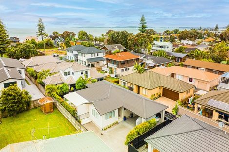 Photo of property in 25 Elizabeth Street, Orewa, 0931