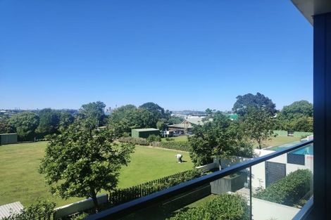 Photo of property in Frank Sargeson Apts, 107/74 Anzac Street, Takapuna, Auckland, 0622