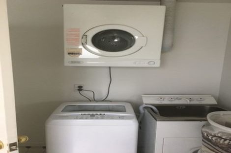 Photo of property in 114b Elizabeth Street, Riccarton, Christchurch, 8041