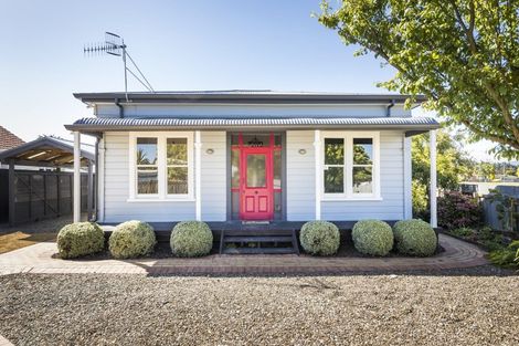 Photo of property in 73a Savage Crescent, West End, Palmerston North, 4412