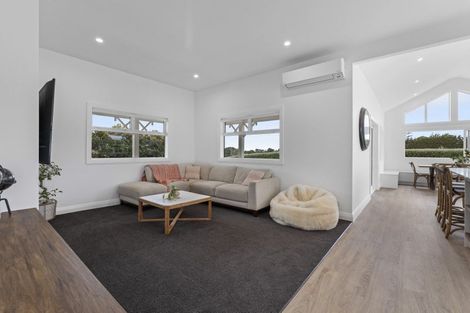 Photo of property in 1312 Devon Road, Brixton, Waitara, 4382