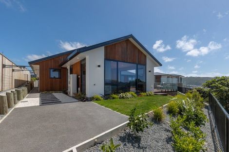 Photo of property in 60b Queen Charlotte Drive, Aotea, Porirua, 5024
