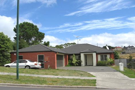 Photo of property in 58 Bluebird Crescent, Unsworth Heights, Auckland, 0632