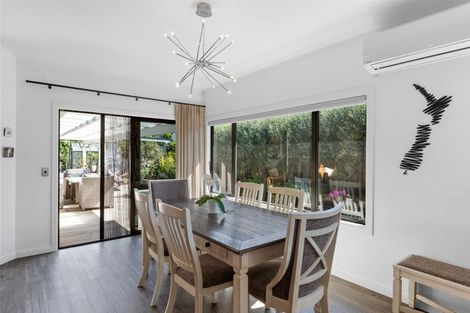 Photo of property in 4 Barbaras Way, Waikanae Beach, Waikanae, 5036