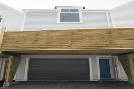 Photo of property in Pirie Street Townhouses, 28/35 Pirie Street, Mount Victoria, Wellington, 6011