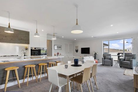 Photo of property in 32 Sereno Vista, Bellevue, Tauranga, 3110