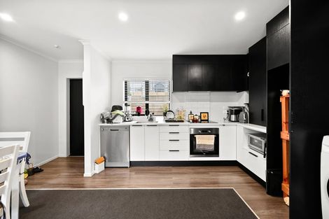 Photo of property in 7/12 Charlemont Street, Whitiora, Hamilton, 3200