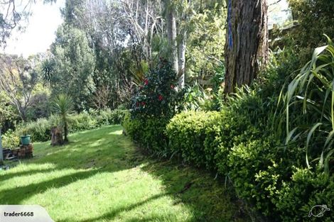 Photo of property in 2/86 Weatherly Road, Torbay, Auckland, 0630