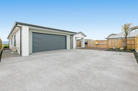 Photo of property in 100 Palm Springs Boulevard, Papamoa Beach, Papamoa, 3118