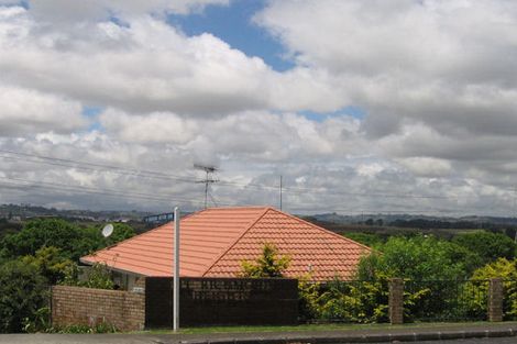 Photo of property in 2 Deborah Hatton Lane, Mount Wellington, Auckland, 1062