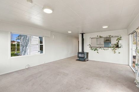 Photo of property in 19 Carey Street, Waitara, 4320