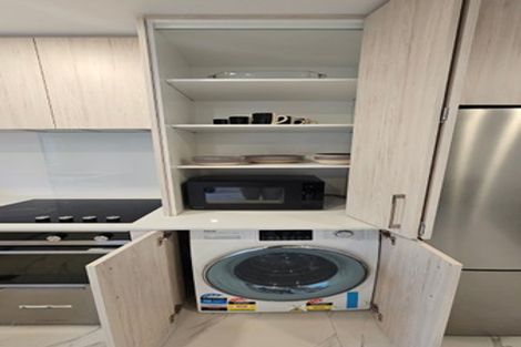 Photo of property in 10/23 Awaroa Road, Sunnyvale, Auckland, 0612