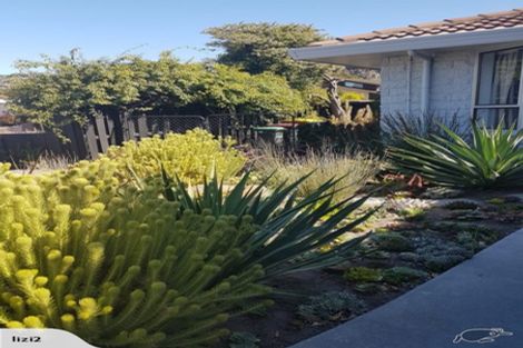 Photo of property in 2/57a Beachville Road, Redcliffs, Christchurch, 8081