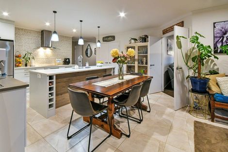 Photo of property in 19 Raithburn Terrace, Pokeno, 2402