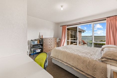 Photo of property in 43 St Annes Crescent, Wattle Downs, Auckland, 2103