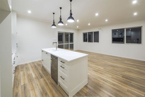 Photo of property in 49 Eighth View Avenue, Beachlands, Auckland, 2018