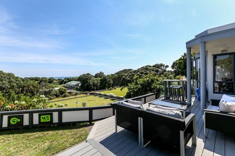 Photo of property in 401 Devon Street East, Strandon, New Plymouth, 4312