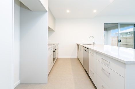 Photo of property in 100 Palm Springs Boulevard, Papamoa Beach, Papamoa, 3118