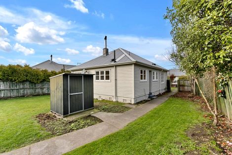 Photo of property in 42 Pitcairn Crescent, Bryndwr, Christchurch, 8053
