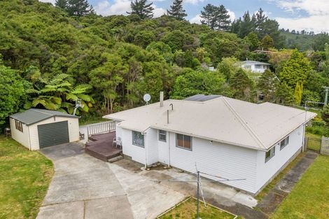 Photo of property in 15 Gawler Grove, Wainuiomata, Lower Hutt, 5014