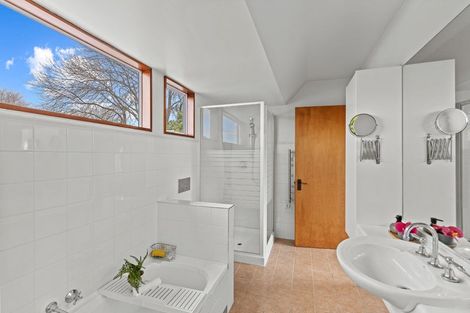 Photo of property in 2/151 Idris Road, Strowan, Christchurch, 8052