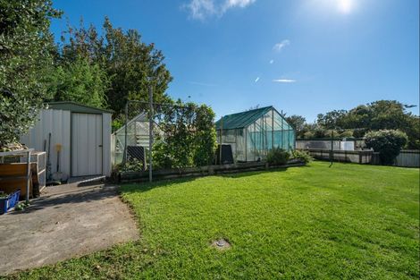 Photo of property in 5 Whakapaki Street, Urenui, 4375