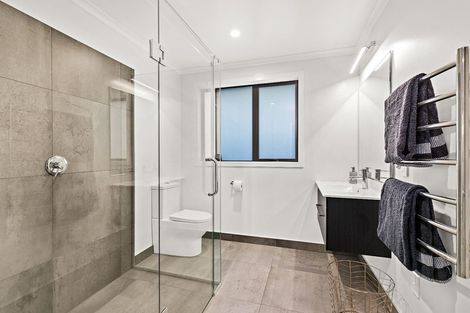 Photo of property in 15 Gemscott Crescent, Huapai, Kumeu, 0810