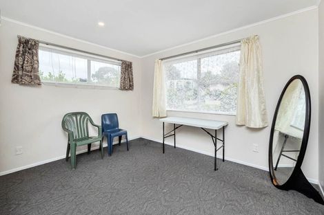 Photo of property in 24 Finlow Drive, Te Atatu South, Auckland, 0610
