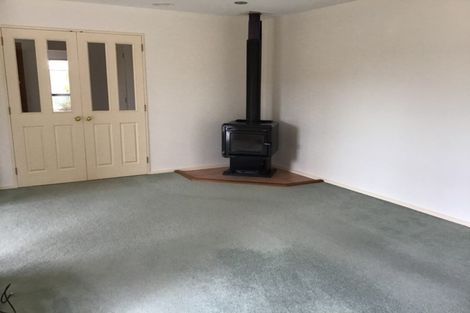 Photo of property in 17 Craig Place, Bridge Hill, Alexandra, 9320