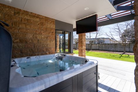 Photo of property in 71 Swayne Road, Cambridge, 3434