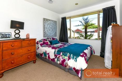 Photo of property in 2 Oakridge Street, Halswell, Christchurch, 8025