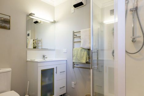 Photo of property in 2/30 Ingle Avenue, Waipahihi, Taupo, 3330