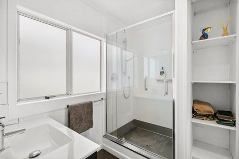 Photo of property in 4 Shearer Drive, Oakura, 4314