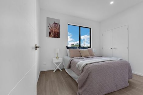 Photo of property in 11 Seagreen Avenue, Rosehill, Papakura, 2113