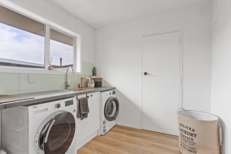 Photo of property in 8 Gibbs Drive, Woodend, 7610