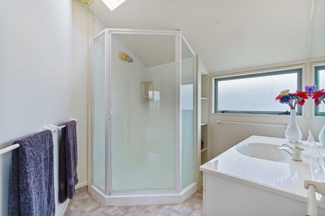 Photo of property in 115 Pohutukawa Crescent, Whangamata, 3620