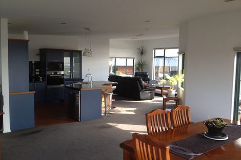 Photo of property in 93 Parklands Avenue, Bell Block, New Plymouth, 4312
