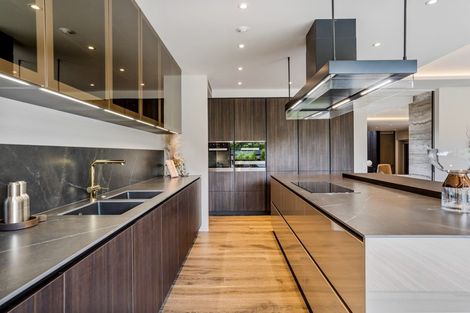 Photo of property in 98 Paritai Drive, Orakei, Auckland, 1071