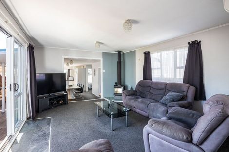 Photo of property in 18 Raniera Street, Glen Avon, New Plymouth, 4312