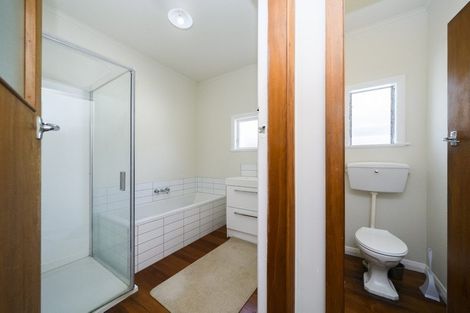 Photo of property in 583 Featherston Street, Roslyn, Palmerston North, 4414