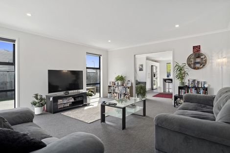 Photo of property in 8 Antrim Glade, Welcome Bay, Tauranga, 3175