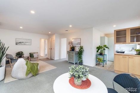 Photo of property in 2/61 Main Road, Titahi Bay, Porirua, 5022