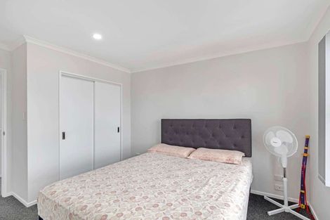 Photo of property in 16 Bliss Court, Takanini, 2110
