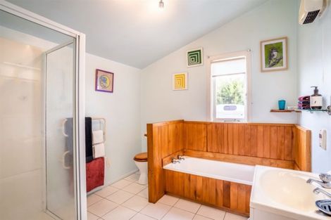 Photo of property in 124 Kanohi Road, Kaukapakapa, 0873