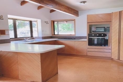 Photo of property in 5 Telephone Road, Birkenhead, Auckland, 0626