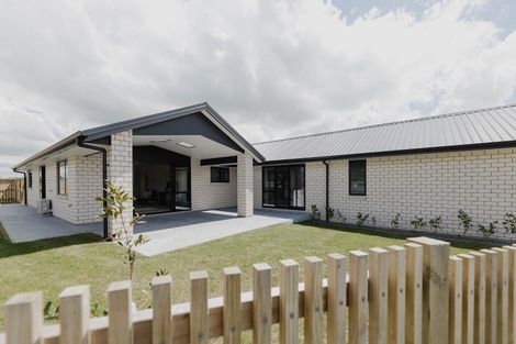 Photo of property in 19b Silverwood Lane, Leamington, Cambridge, 3495